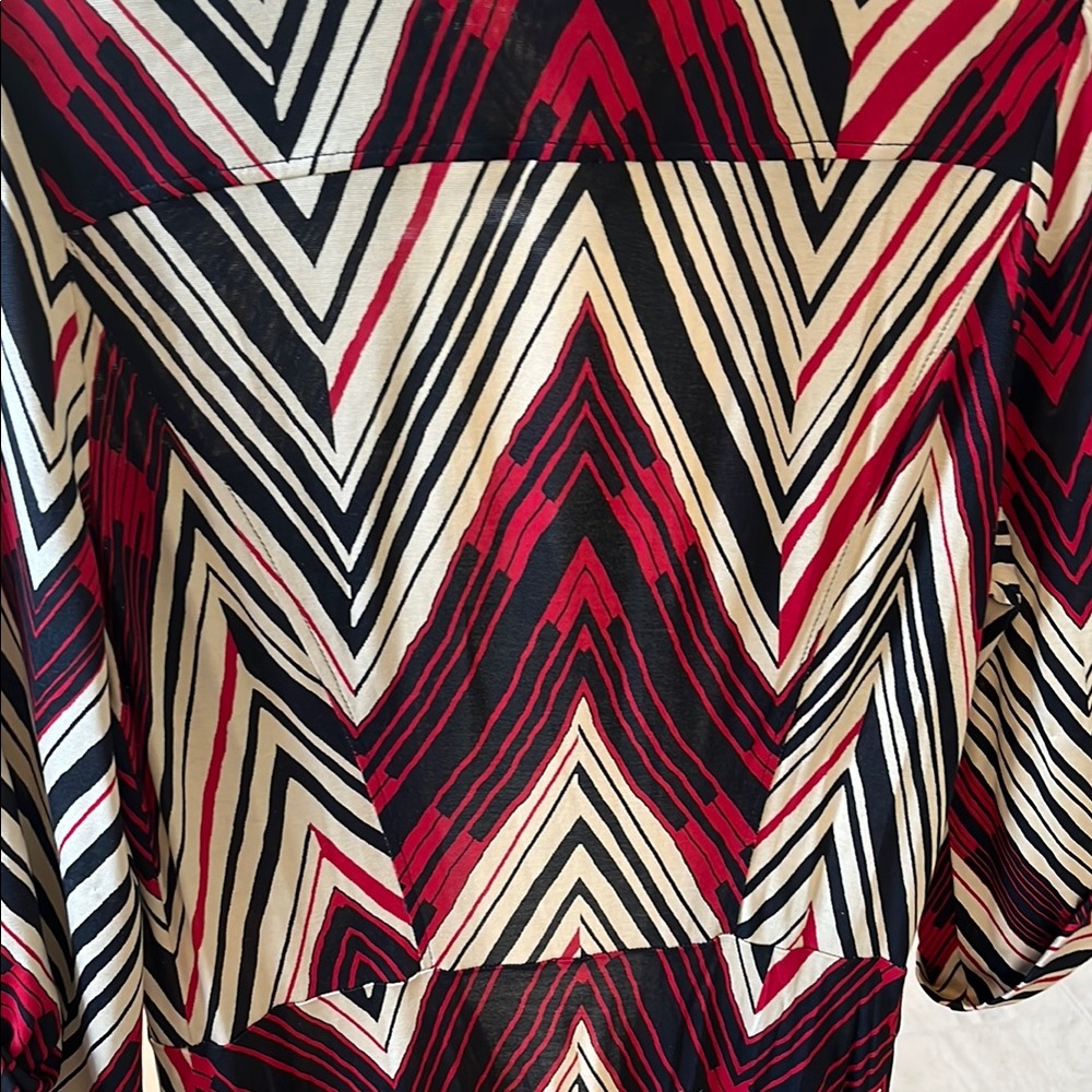 Diane Von Furstenberg Red and Black Long Sleeve Wrap Dress - Picture 9 of 10